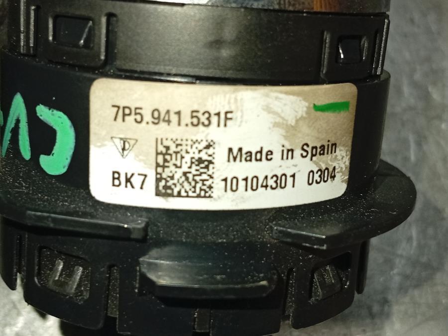 LLAVE-DE-LUCES-PORSCHE-MACAN-TYP-3-0-CAT-340-CV-Ano-2014-Auto-Desguace-Luque
