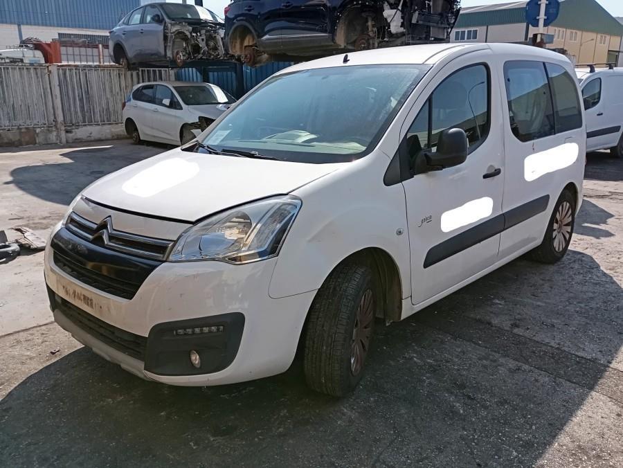 ANTINIEBLA-DELANTERO-IZQUIERDO-CITROEN-BERLINGO-1-6-16V-VTI-Ano-2016-Auto-Desguace-Luque