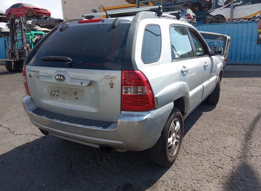 ANTINIEBLA-DELANTERO-DERECHO-KIA-SPORTAGE-2-0-CRDI-140CV-Ano-2006-Auto-Desguace-Luque