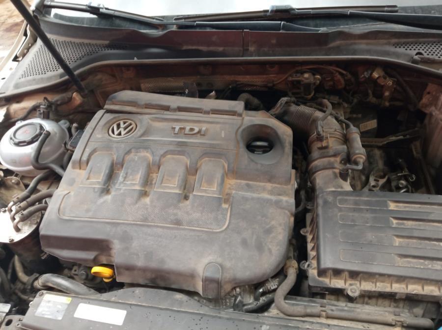 ANTINIEBLA-DELANTERO-IZQUIERDO-VOLKSWAGEN-GOLF-VII-2-0-TDI-150-CV-Ano-2016-Auto-Desguace-Luque